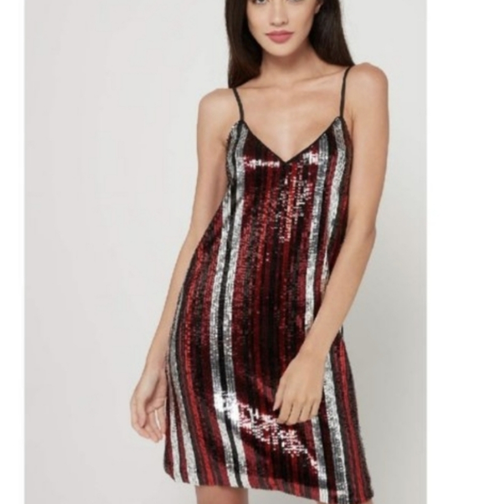 BAR lll SILVER BLACK RED SEQUIN DRESS NEW WITH TAGS SIZE M